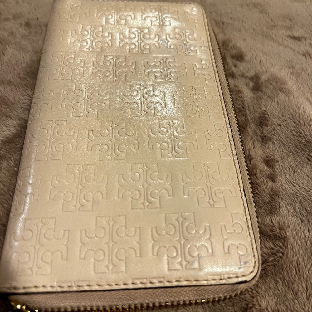 Tory Burch wallet